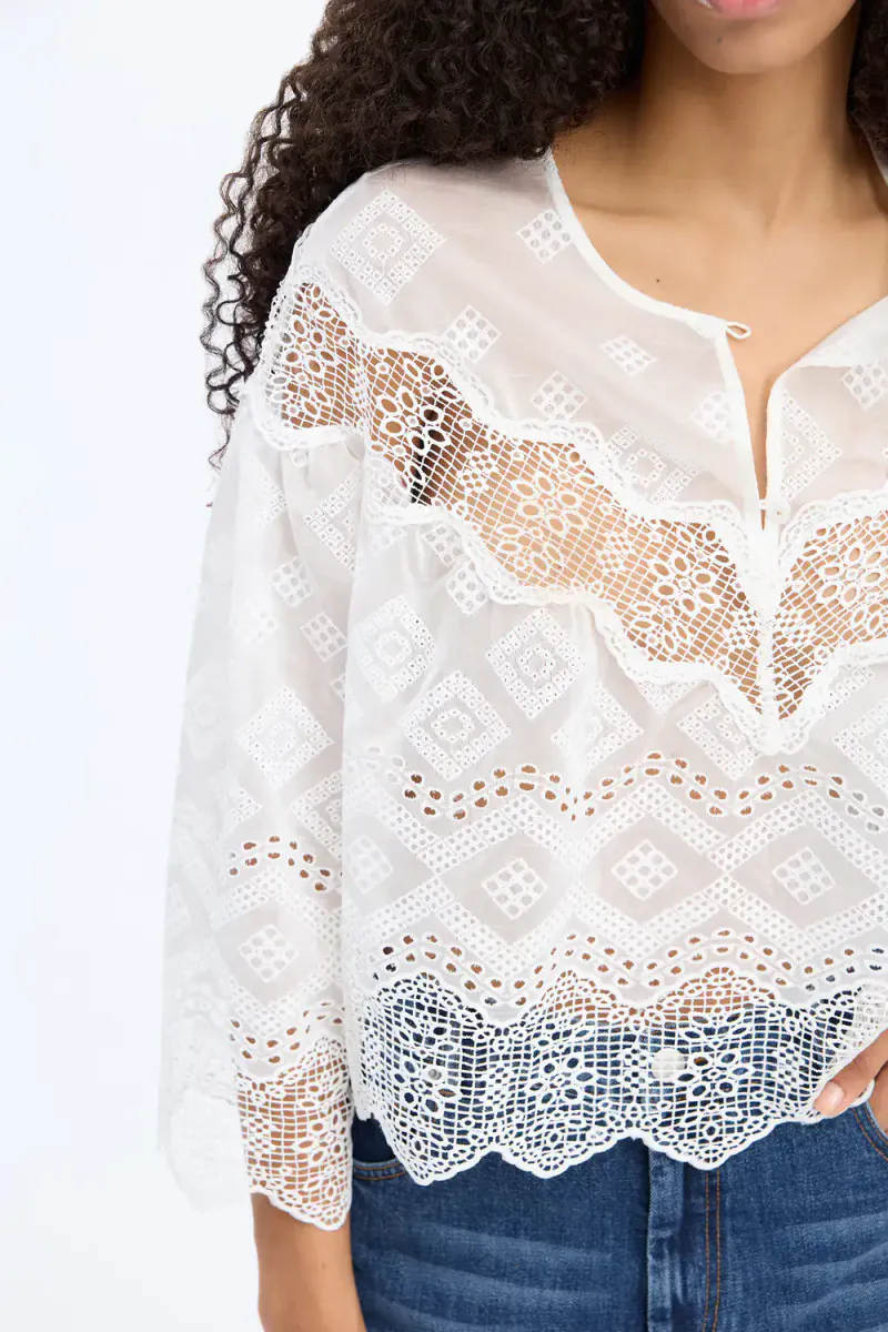 Valiance, White