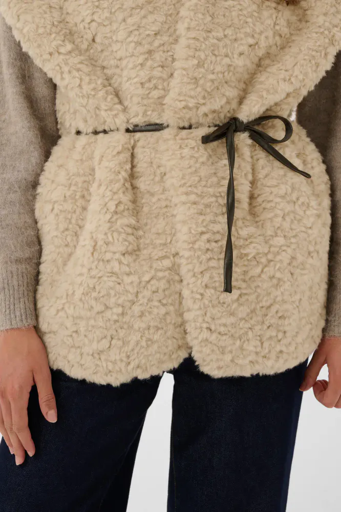 Sylvana Vest, Ice
