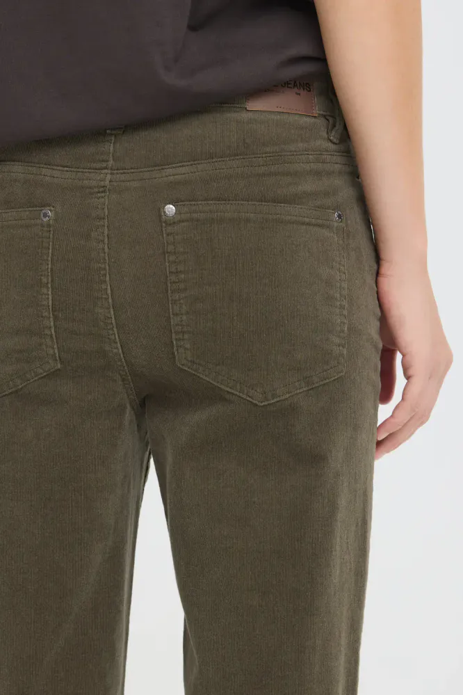 Sally UHW Pant Bootcut, Grape Leaf