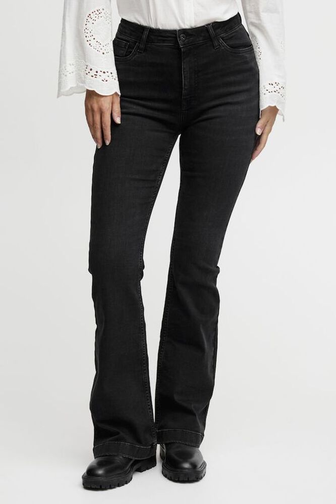 Becca UHW Bootcut Leg, Black Denim