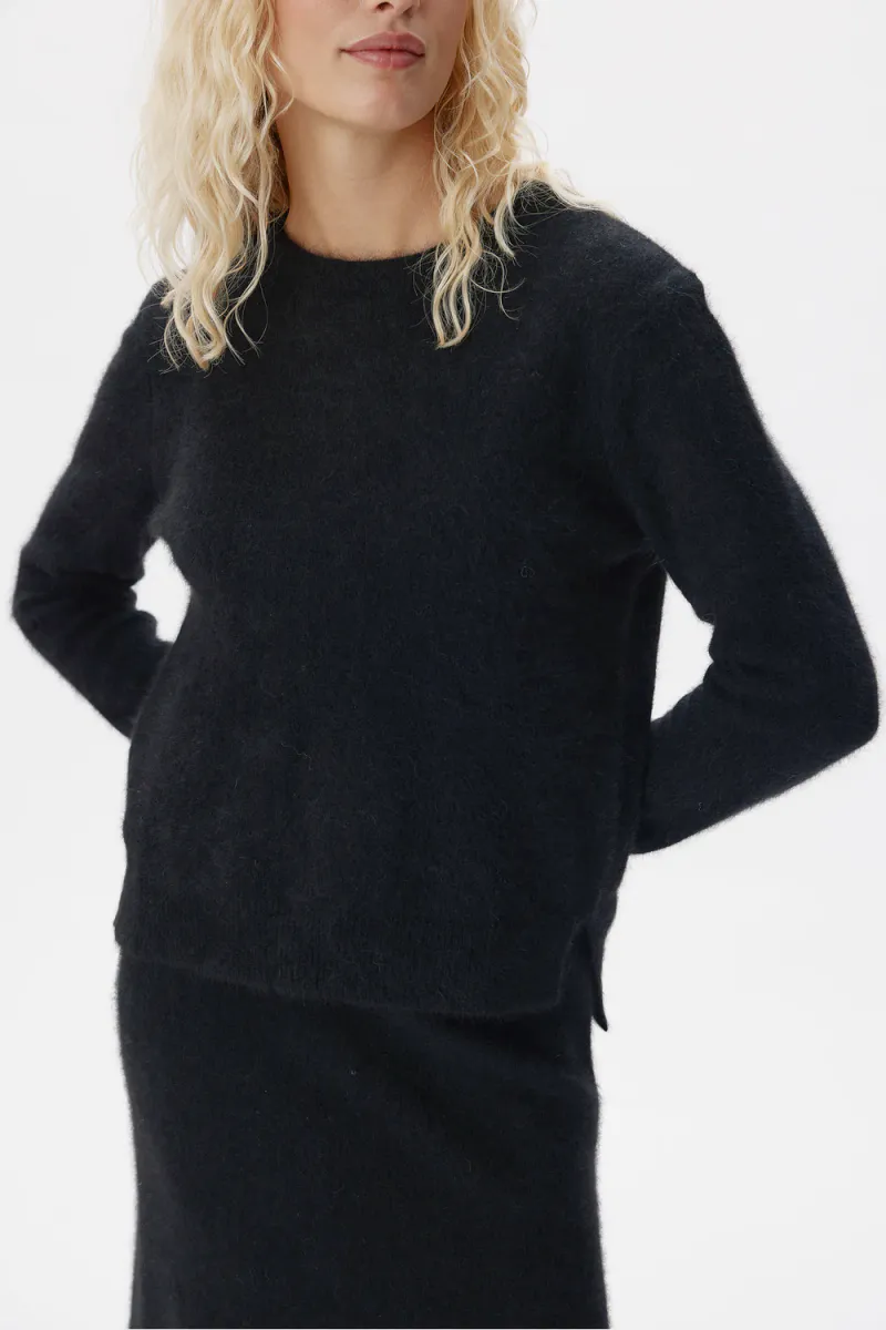 Joie, Black